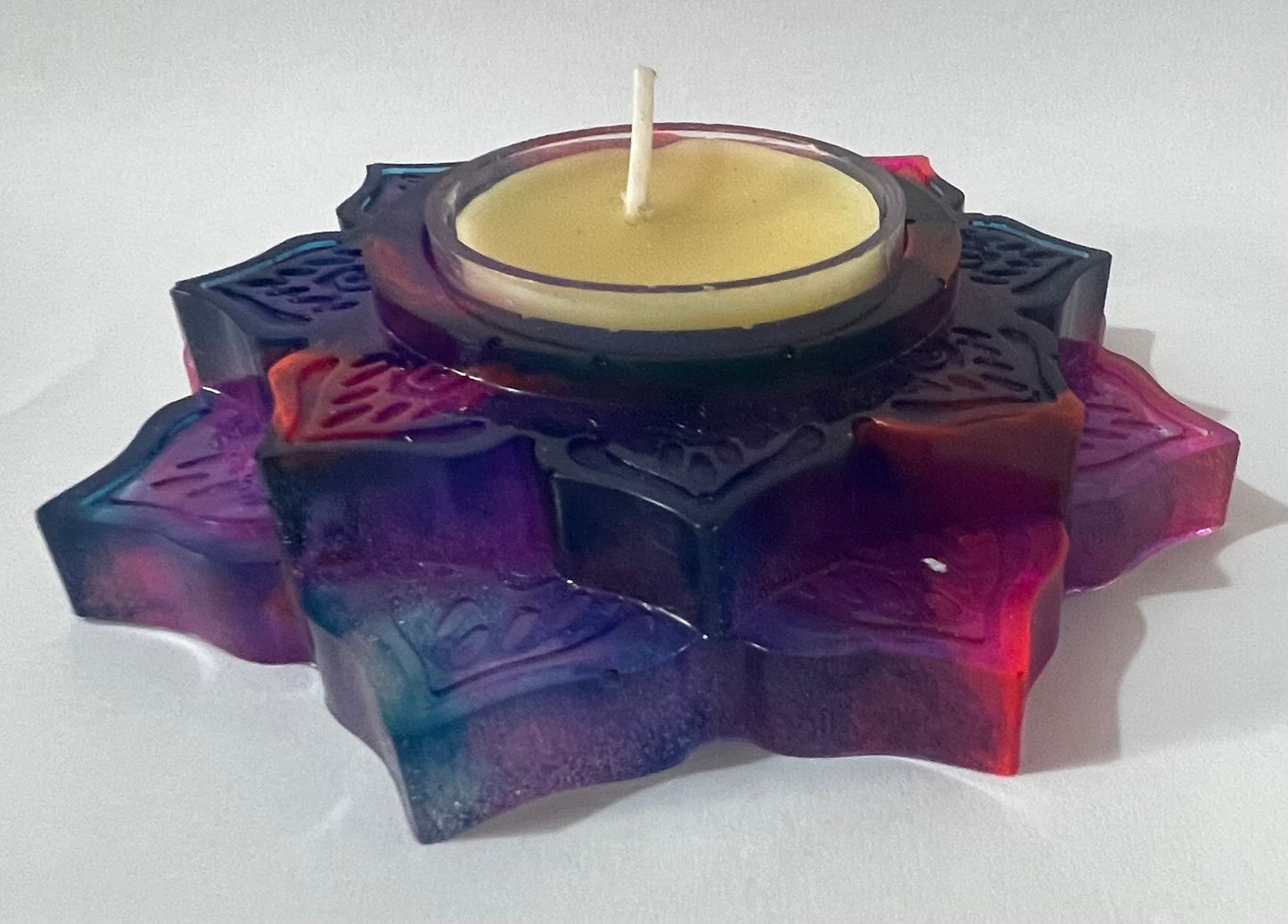 Lotus Flower Tea-light Holder with 6 beeswax tea lights