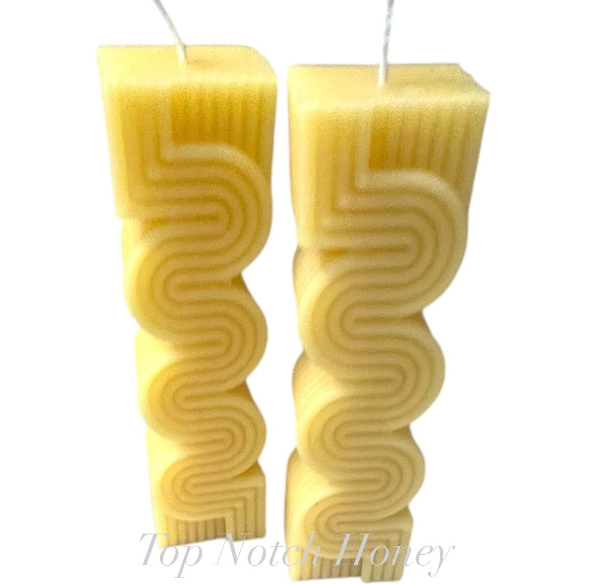 Set of x2 Pure Beeswax Wave Pillar candles