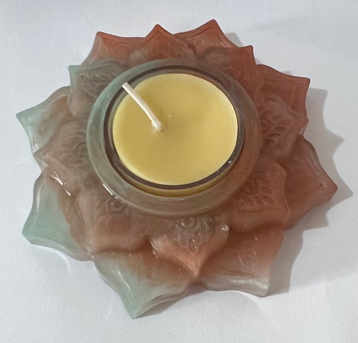 Lotus Flower Tea-light Holder with 6 beeswax tea lights